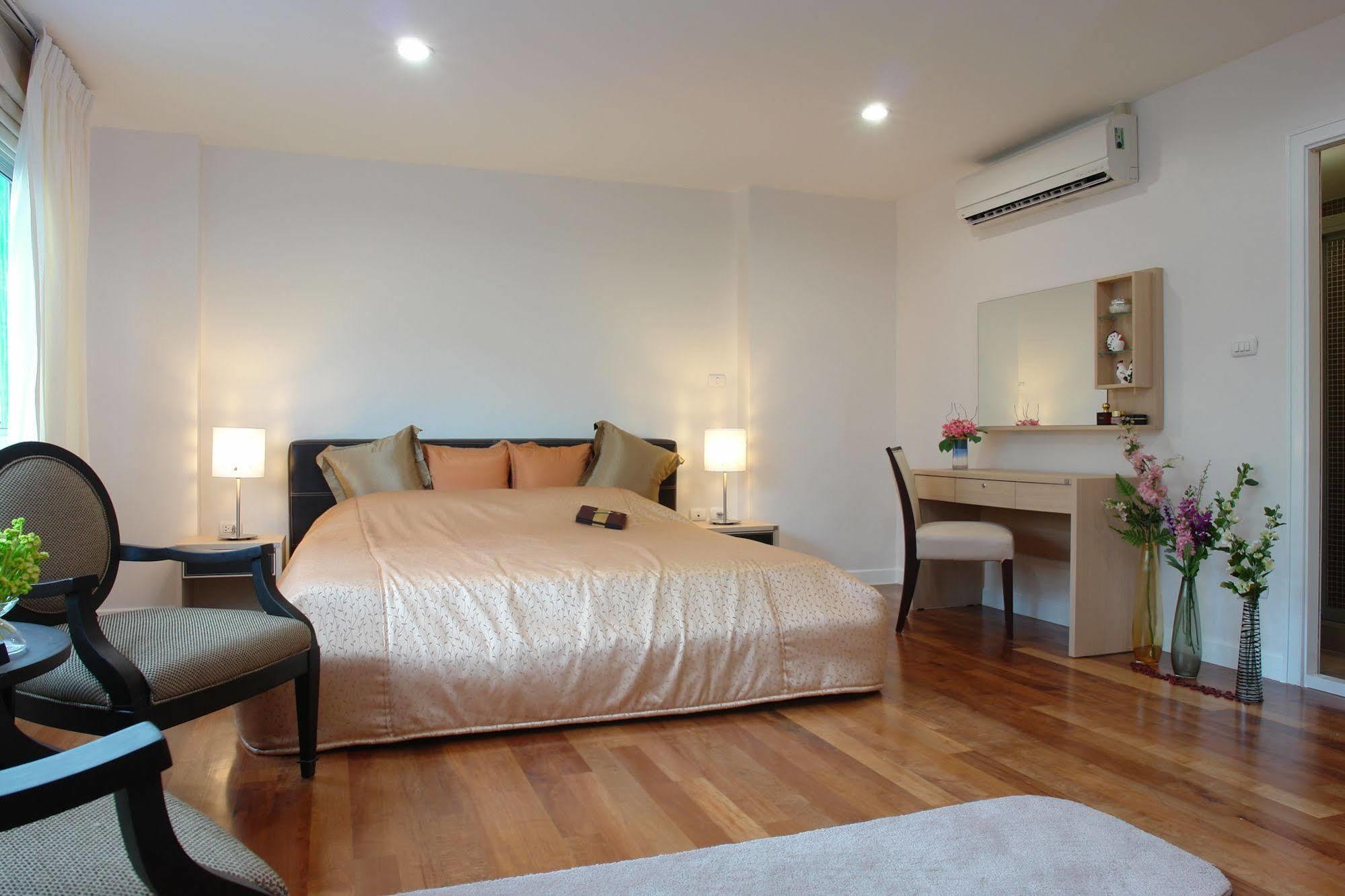 Nara Suite Residence Μπανγκόκ Εξωτερικό φωτογραφία